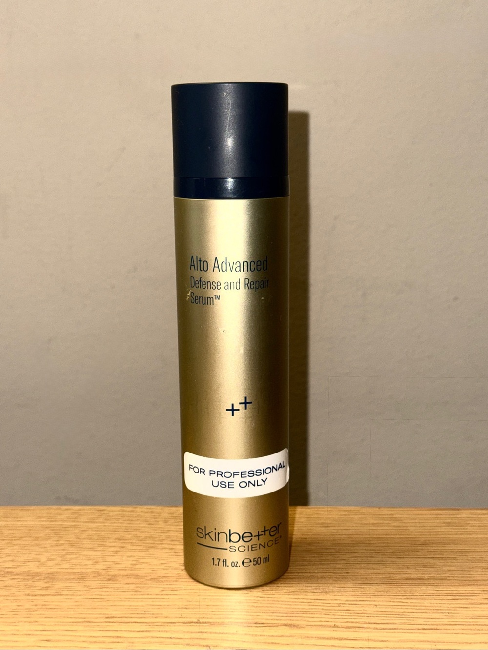 Skinbetter Science Alto Advanced Defense and Repair Serum - Gold